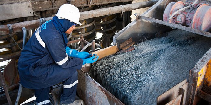Production de cobalt dans la mine de Bou Azzar.