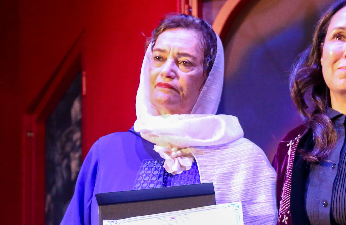 Hommage rendu à la comédienne et actrice Naïma Bouhmala dans le cadre de la célébration de la journée nationale du théâtre, le 15 mai 2024. Crédit : MAP