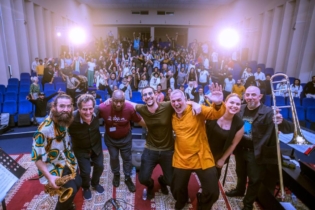 Des participants à une précédente édition du programme « Berklee at the Gnaoua and World Music Festival ».