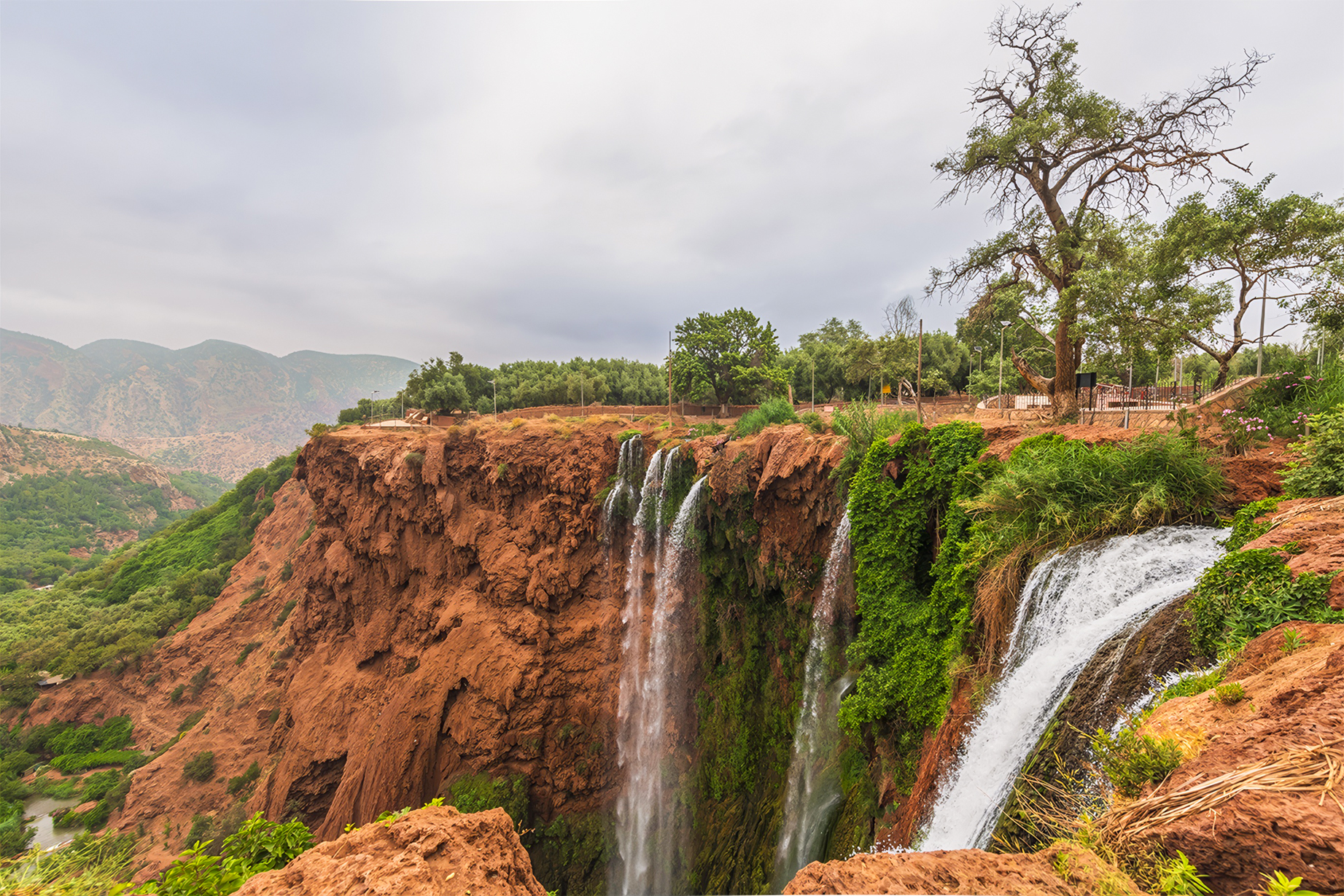 L'envoûtante cascade d'Ouzoud, merveille naturelle du Haut Atlas. Crédit : Oussama Rhaleb / Le Desk