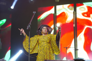 Mawazine 2025 : Al-Qasar and Guests fusionnent les cultures sur la scène Bouregreg