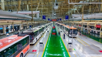 Atelier de production de bus Yutong. Crédit : Xing Yilong.