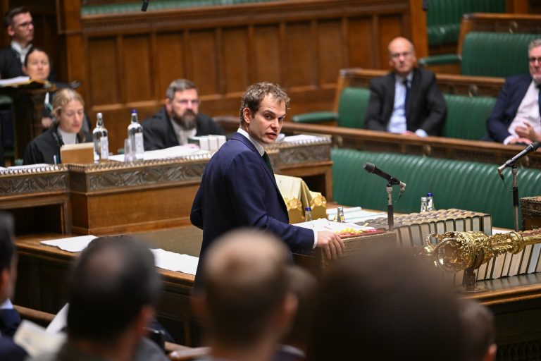 Hamish Falconer, sous-secrétaire d’État britannique aux Affaires étrangères en charge du Moyen-Orient et de l’Afrique du Nord