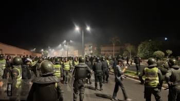 Les forces de l'ordre tentent de maitriser la situation au quartier Sidi Youssef de Marrakech. Crédit: Le Desk
