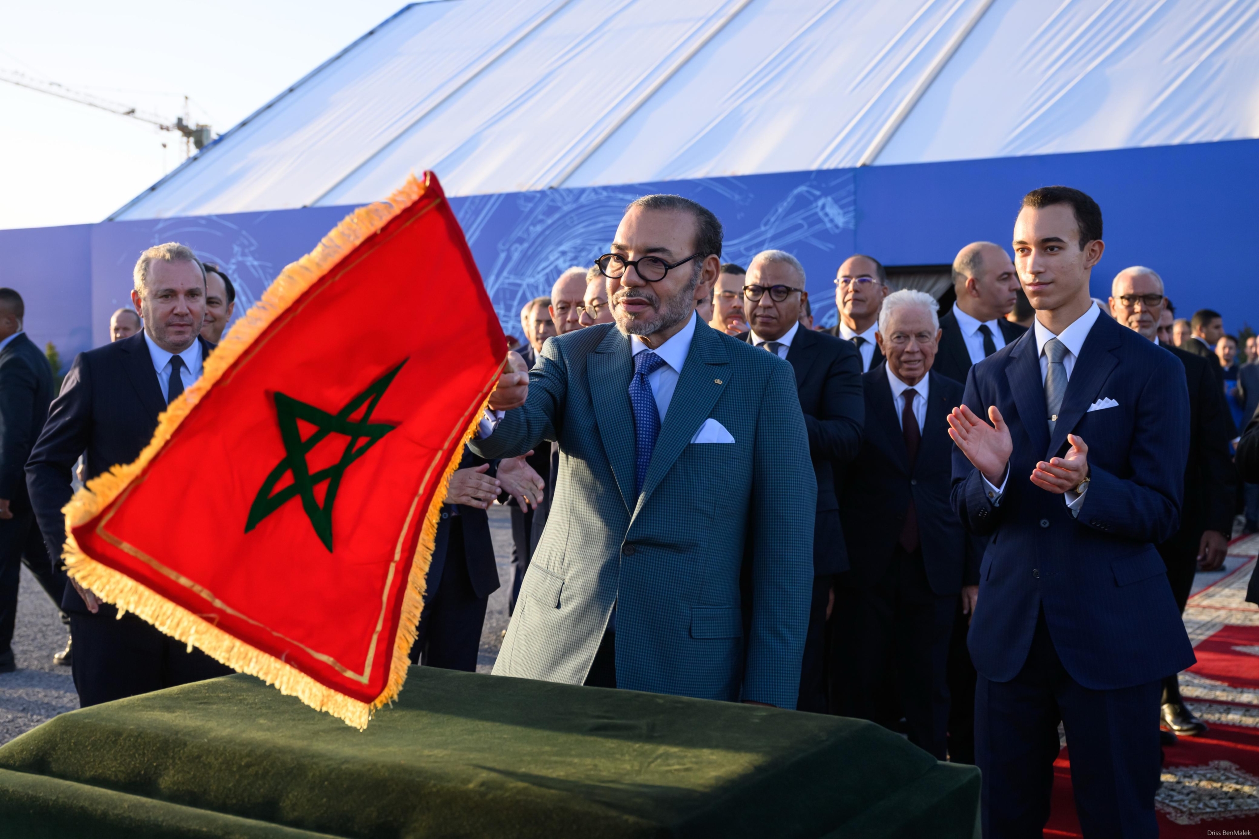 Mohammed VI lançant les travaux du nouveau Complexe industrielle de Safran à Noauceur ce 13 octobre. Crédit : MAP