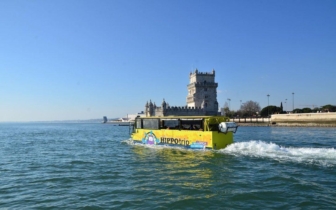 Bus amphibie à Lisbonne