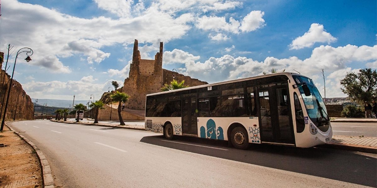 Un autobus en circulation à la ville de Fès. Crédit : DR