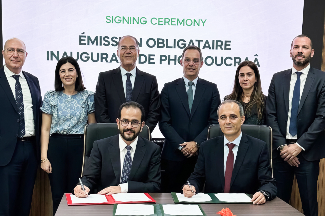 Lors de la cérémonie de signature de l'accord sur l'émission obligataire de Phosboucraa.