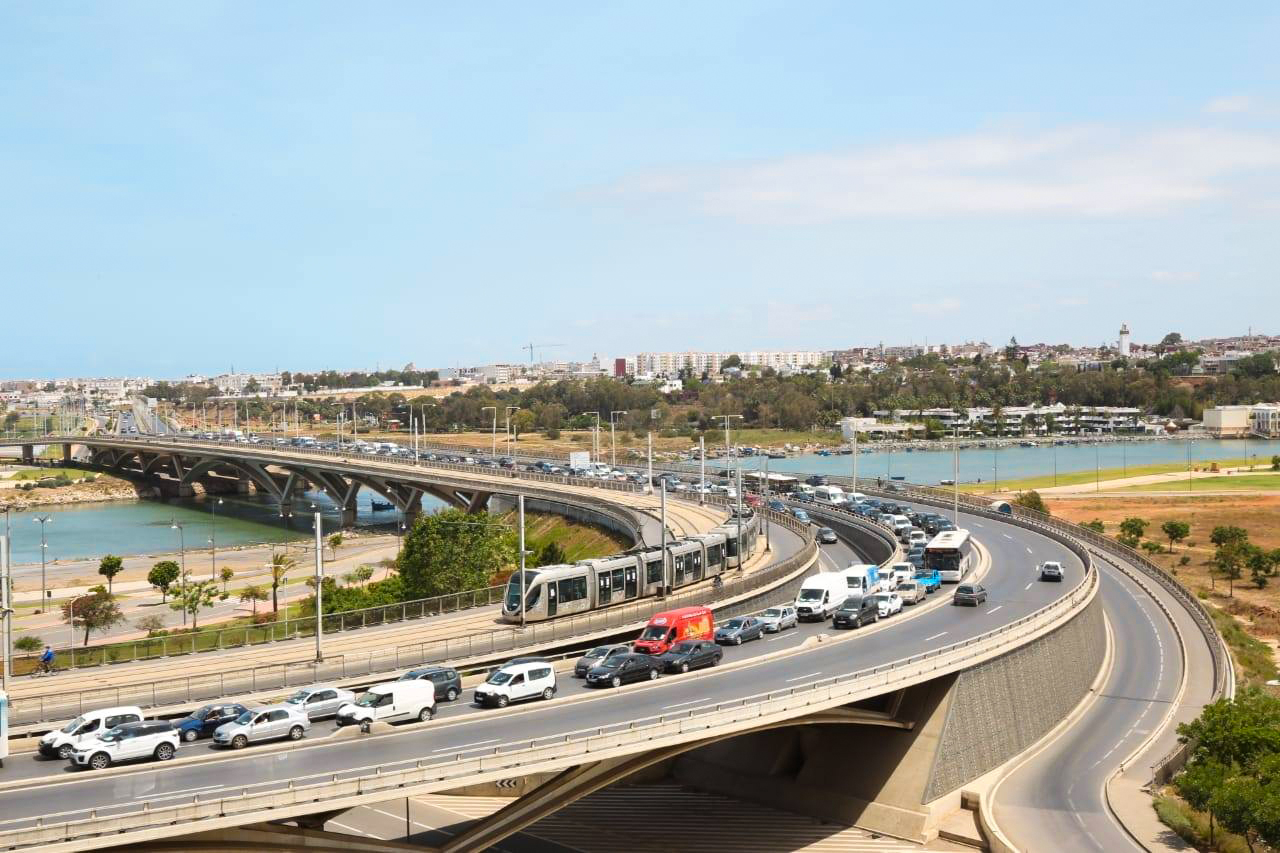 Le Pont Hassan II sur le Bouregreg, à Rabat.