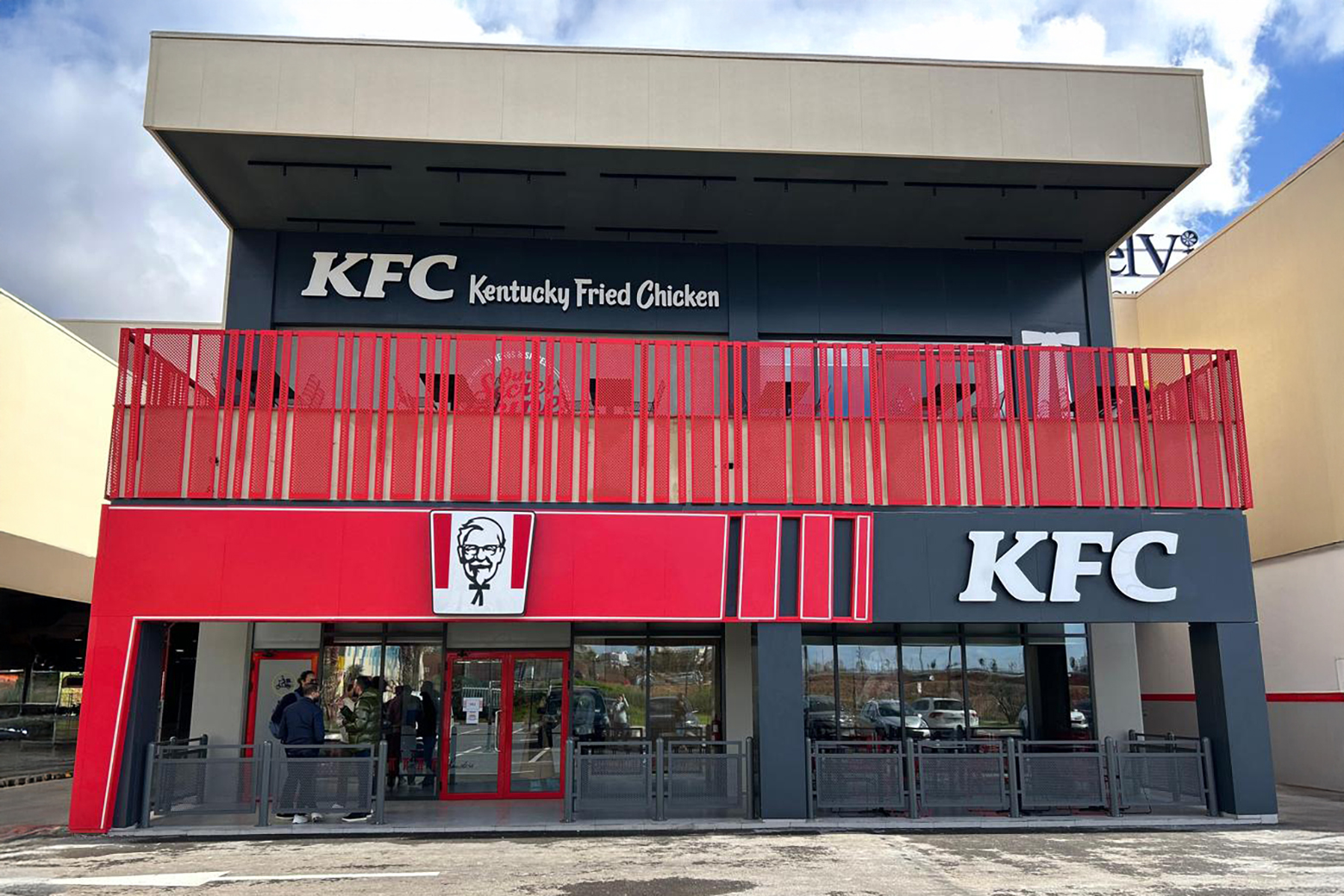 Le nouveau restaurant KFC du centre commercial Almaz, à Casablanca.