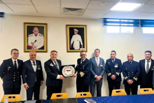 Les représentants de l’entreprise turque Emtekno Space & Defense reçus par la Marine royale.