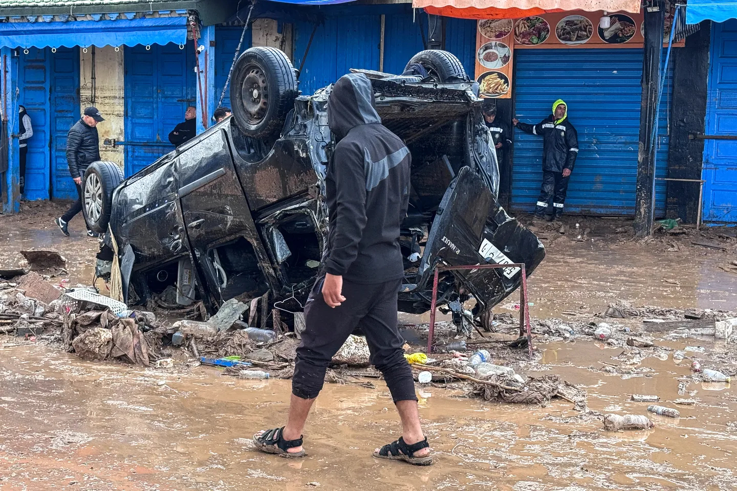 Dans un quartier de la ville de Safi, touché par les inondations survenues dans la soirée du 14 décembre 2025.