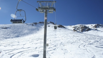 Un télésiège deux places de la station de ski d'Oukaïmeden. Crédit : DR