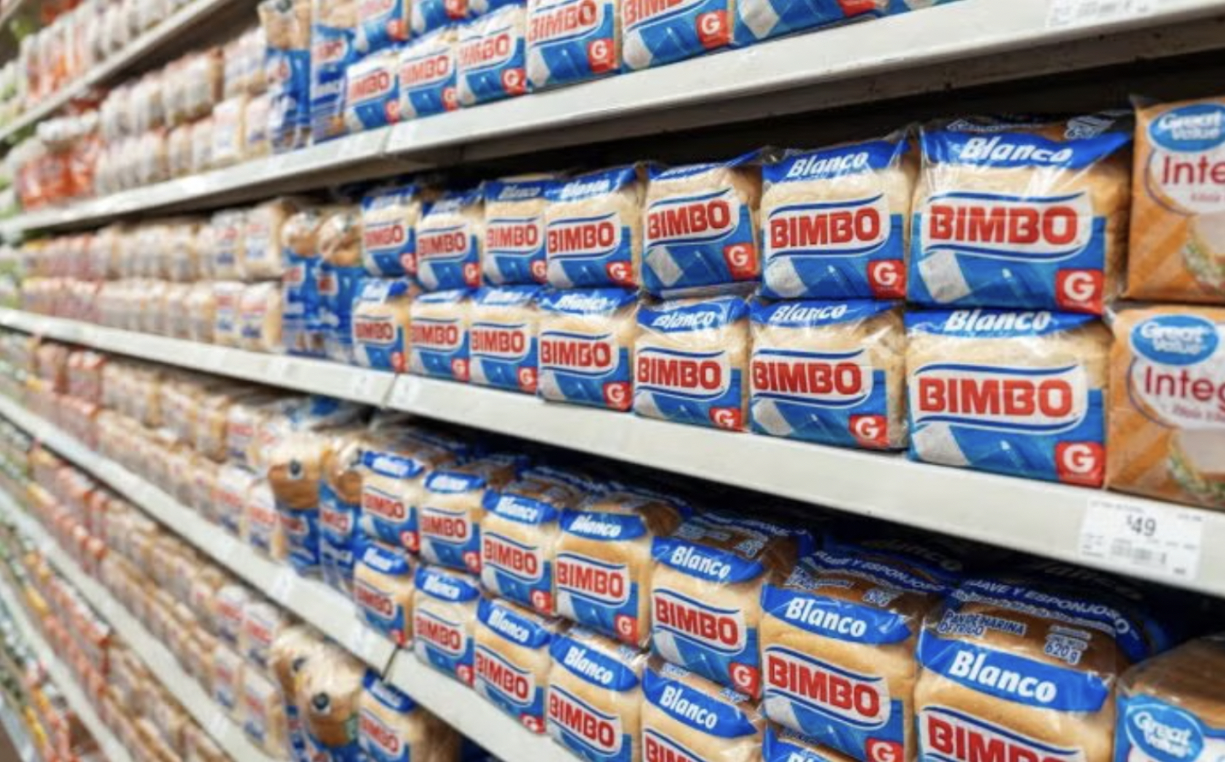 Des produits Bimbo dans un rayon de supermarché. Credit : JRomero04 / Shutterstock