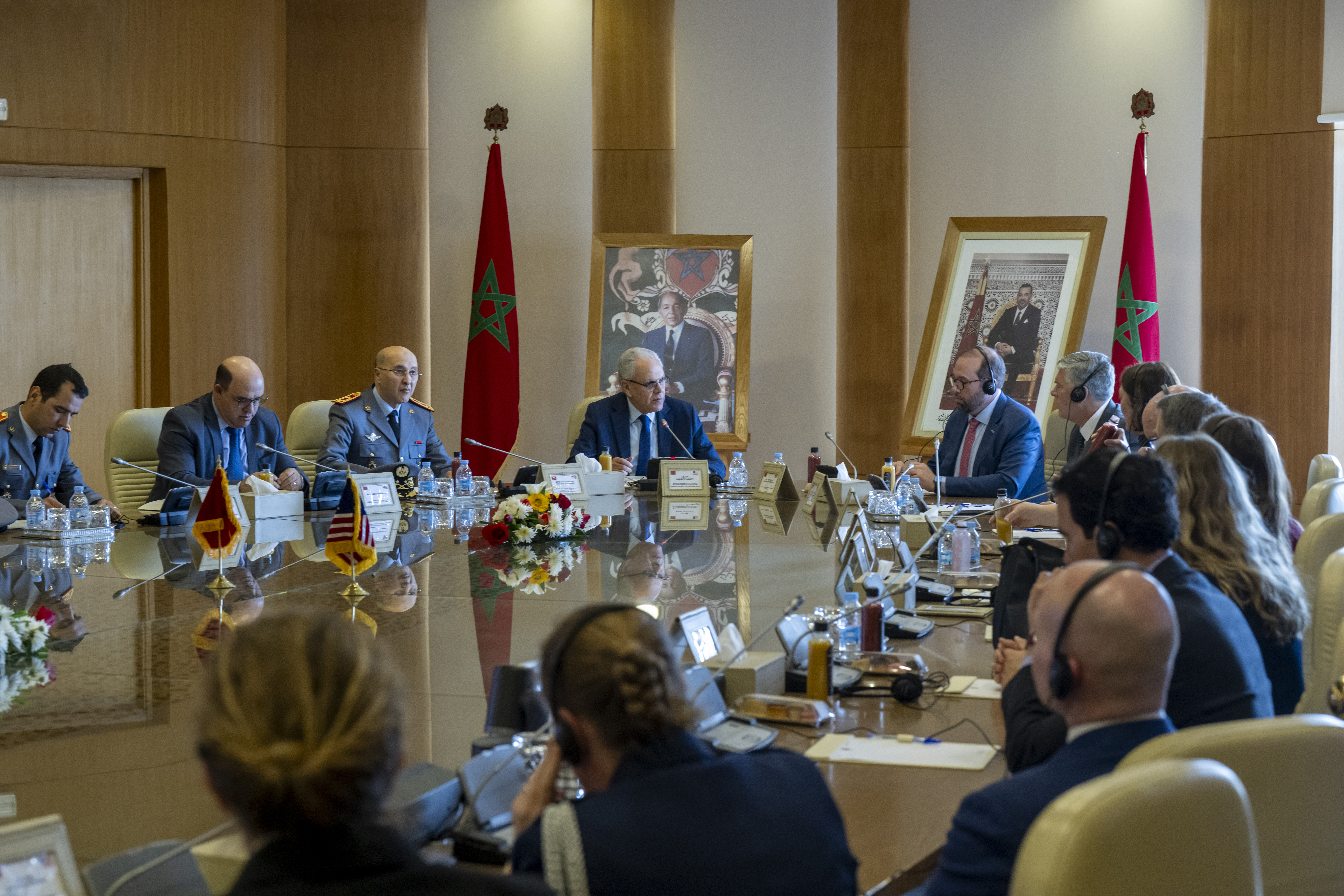 Abdeltif Loudyi, ministre délégué chargé de l'Administration de la défense nationale, recevant une délégation du Congrès américain conduite par Jason Smith.