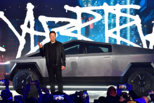 Elon Musk, patron de Tesla, lors de la présentation du Cybertruck.