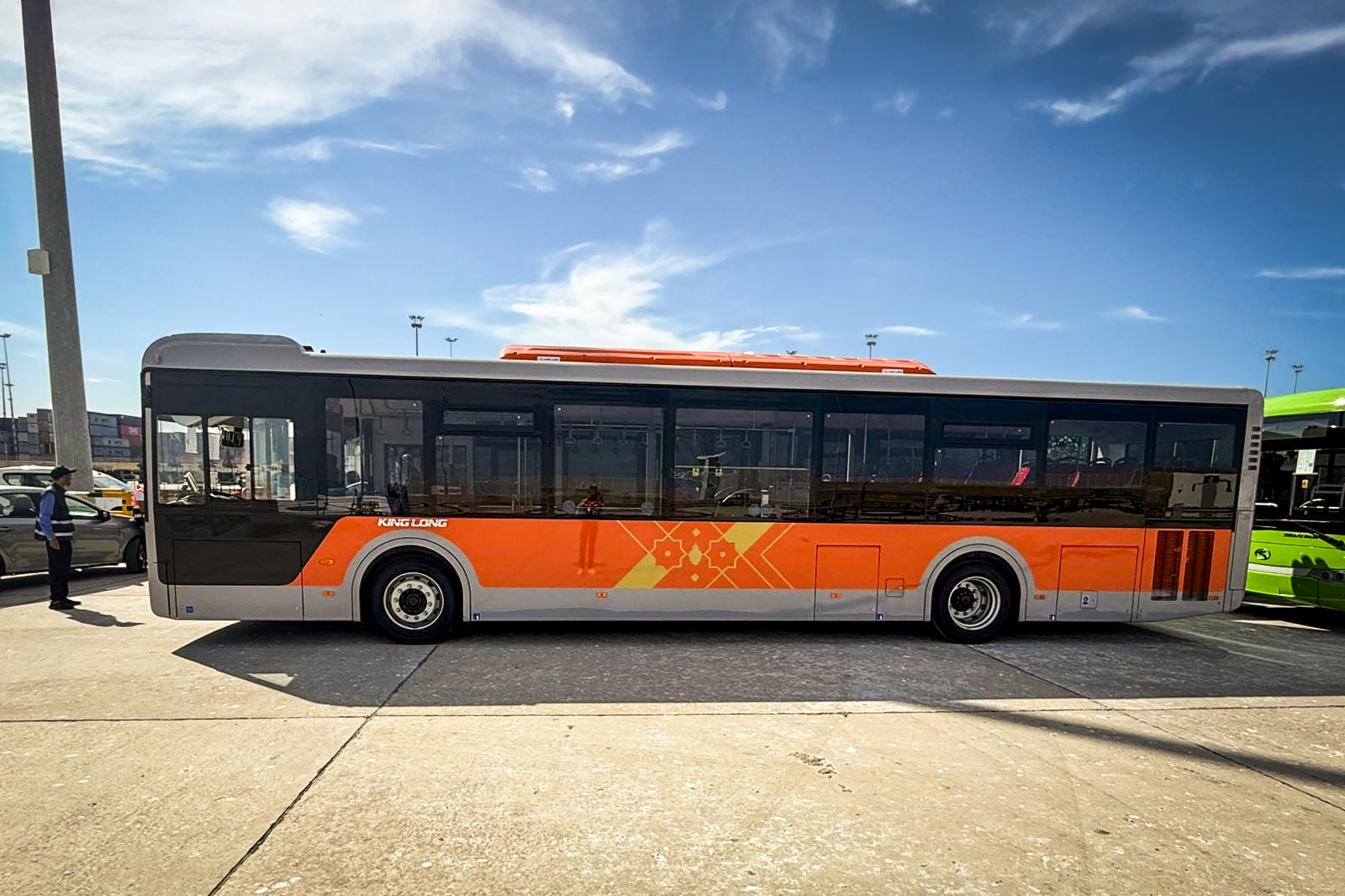 Les nouveaux bus de transport urbain à Marrakech, opérés par la SGTUPM.