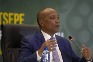 Patrice Motsepe, président de la Confédération africaine de football (CAF).