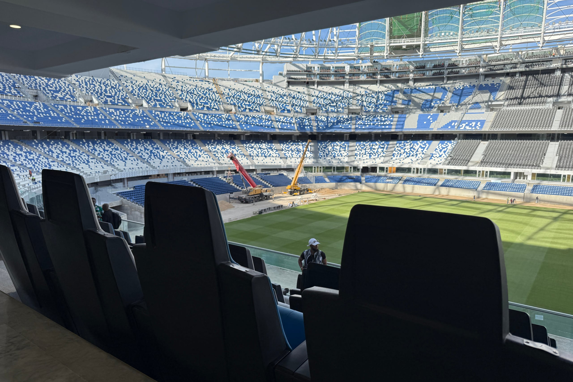 La vue depuis les tribunes du Grand Stade de Tanger.