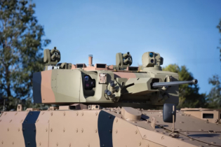 Une tourelle 30 mm de type UT30 MK2 développée par la firme israélienne Elbit Systems.