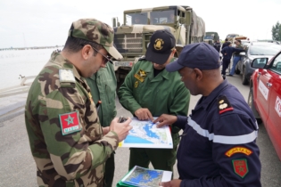 Visite de terrain dans les zones touchées par les inondations dans la commune d'Al Haouafate.