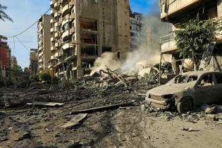 Des immeubles détruits par les frappes aériennes israéliennes dans les banlieues sud de Beyrouth, au Liban.