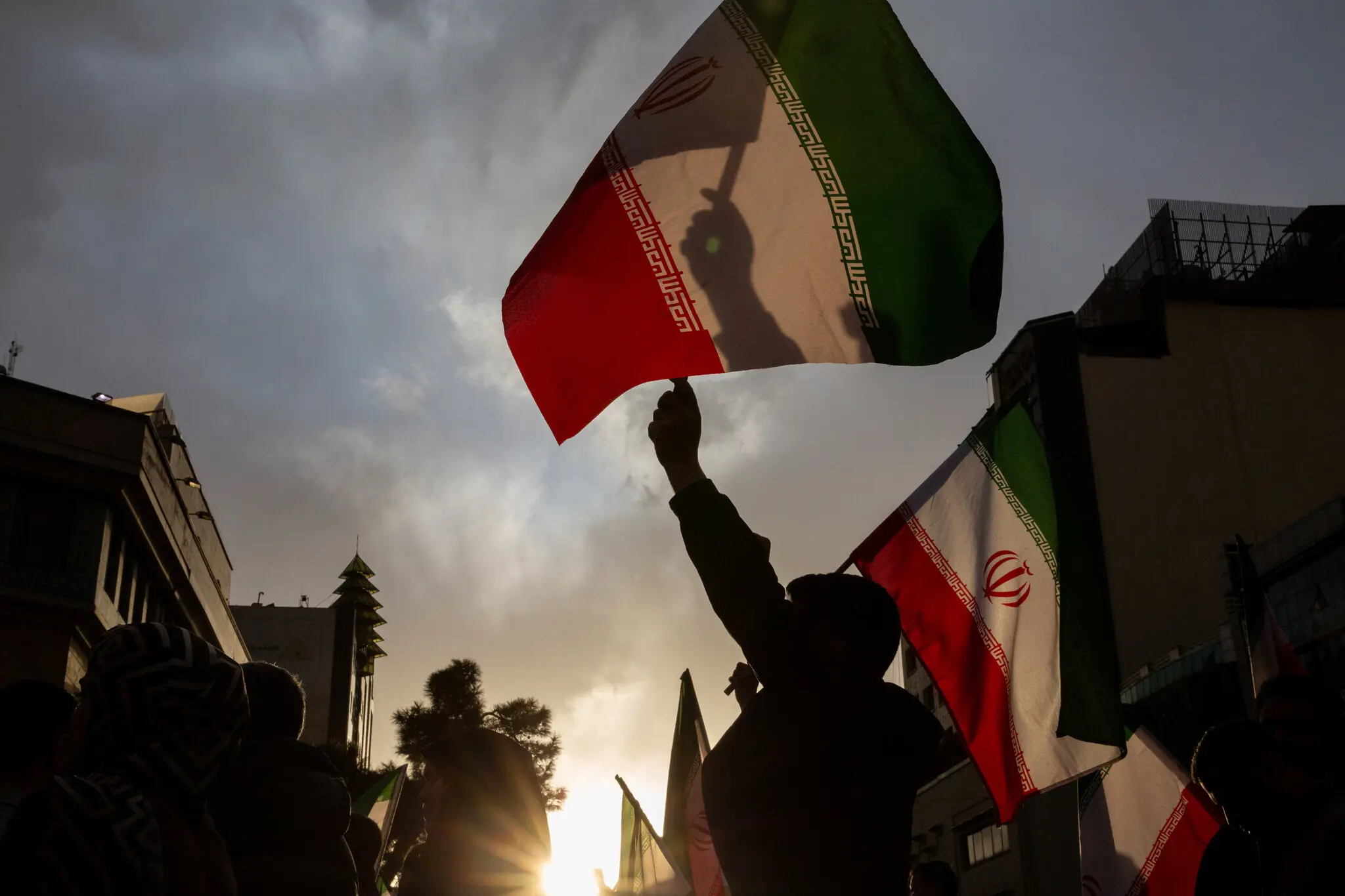 Des manifestations iraniens pro-régime dans les rues de Téhéran.