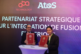 Lors de la signature d'un mémorandum d’entente entre ABA Technology et le groupe Atos, en marge du GITEX Africa, le 7 avril 2026, à Marrakech.