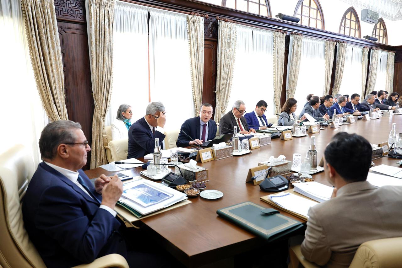 Lors de la tenue de la 10e Commission nationale des investissements, présidée par le Chef du gouvernement, Aziz Akhannouch, le 2 avril 2026 à Rabat.