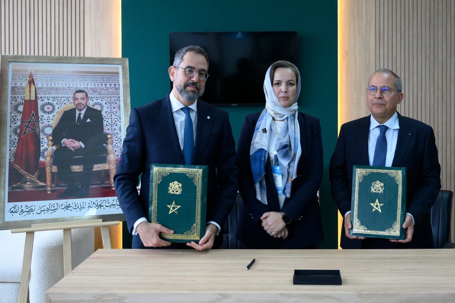 Lors de la signature de la convention de partenariat entre Ardi Microfinance et Tamwilcom, en marge du SIAM, à Meknès, le 24 avril 2026.