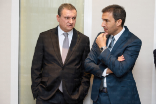 Mehdi Tazi (à droite et Mohamed Bachiri au siège de la CGEM, le 11 mai 2026.