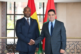 Nasser Bourita s'est entretenu, ce jour à Rabat avec le Ministre des Affaires étrangères, de la Coopération internationale et des Communautés de la République de Guinée-Bissau, M. João Bernardo Vieira