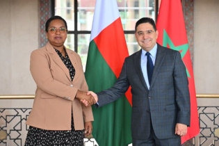 Alice N’Diaye, ministre des AE malgache reçue par Nasser Bourita à Rabat.