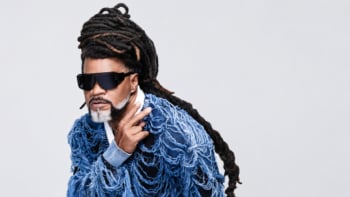 Carlinhos Brown. Percussionniste et compositeur originaire de Bahia