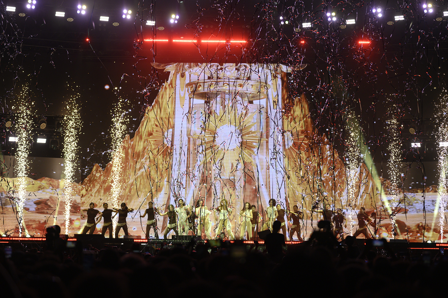 Le groupe sud-coréen Itzy sur la scène OLM Souissi, dans le cadre de la 21e édition du Festival Mawazine - Rythmes du monde, le 23 juin 2026 à Rabat.