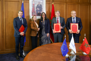 Cérémonie de signature des déclarations relatives aux Conventions de financement du secteur du transport durable et résilient