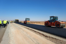 Les travaux de la voie express Tiznit-Dakhla.