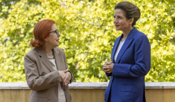 Leila Benali, ministre de la Transition énergétique et son homologue portugaise Maria da Graça Carvalho.