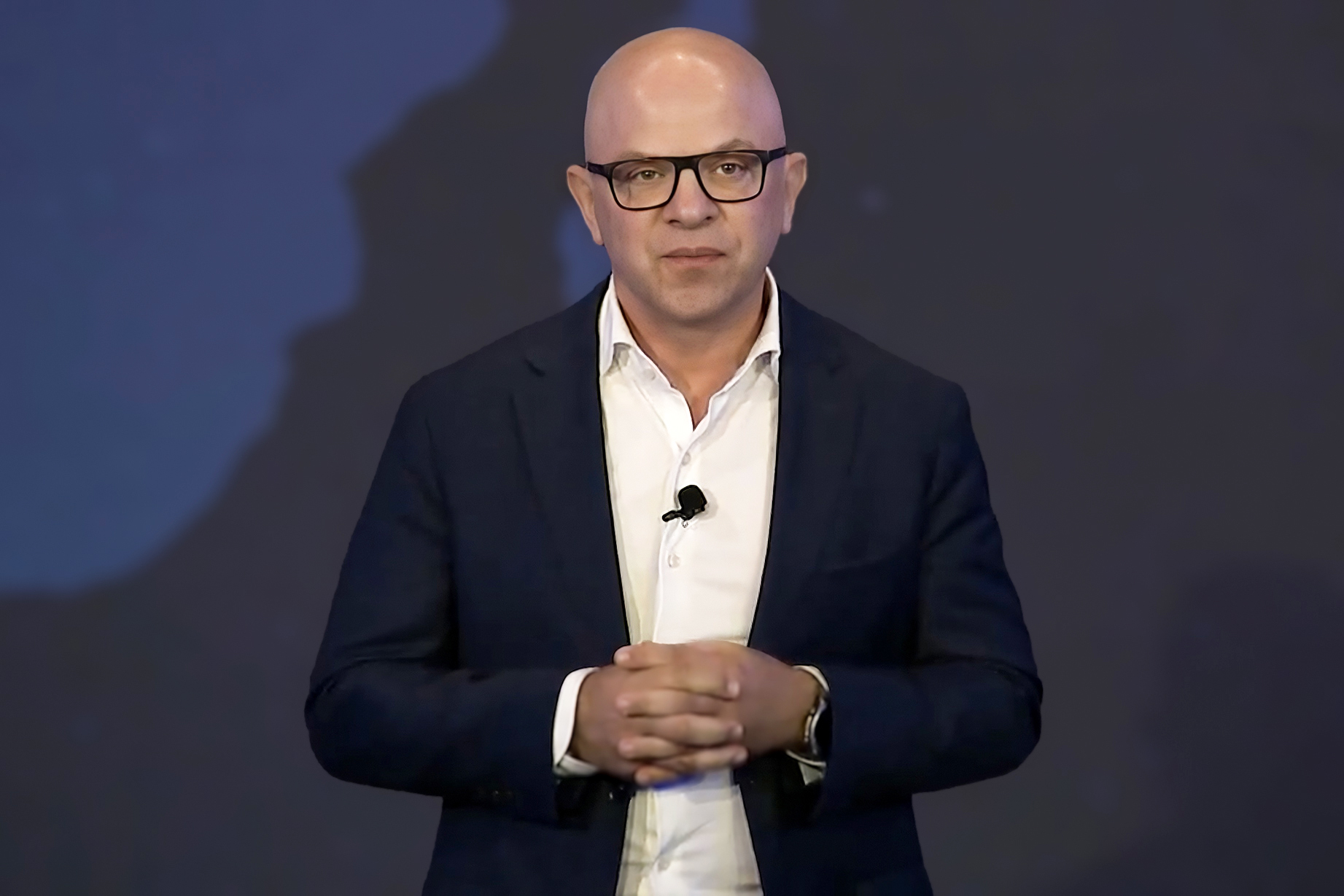 Samir Cherfan, COO Moyen-Orient et Afrique du groupe Stellantis, lors de la présentation du plan stratégique FaSTLAne 2030, le 21 mai 2026.
