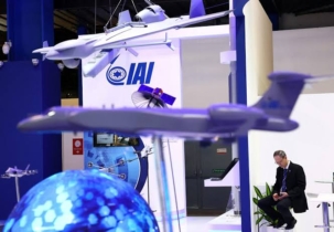 Vue du stand d’Israel Aerospace Industries (IAI) au Singapore Airshow, au Changi Exhibition Centre, à Singapour, le 20 février 2024. Crédit : Reuters